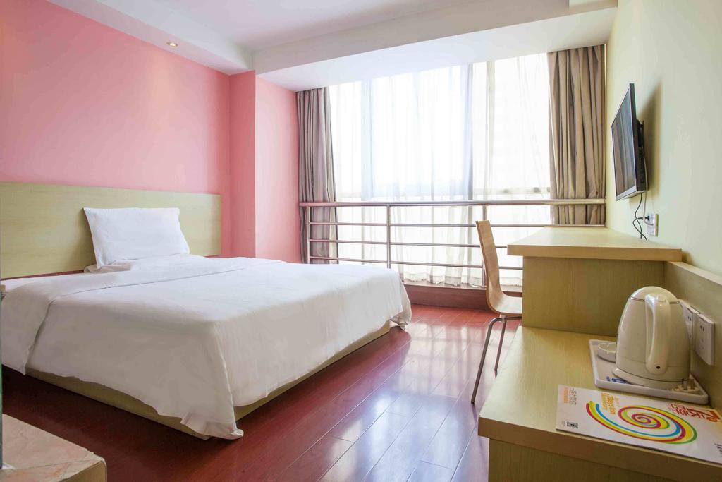7Days Inn Changsha Wuyi Avenue Yunajialing Metro Station Rum bild