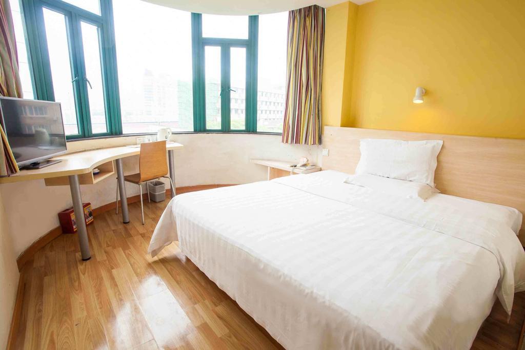 7Days Inn Changsha Wuyi Avenue Yunajialing Metro Station Exteriör bild